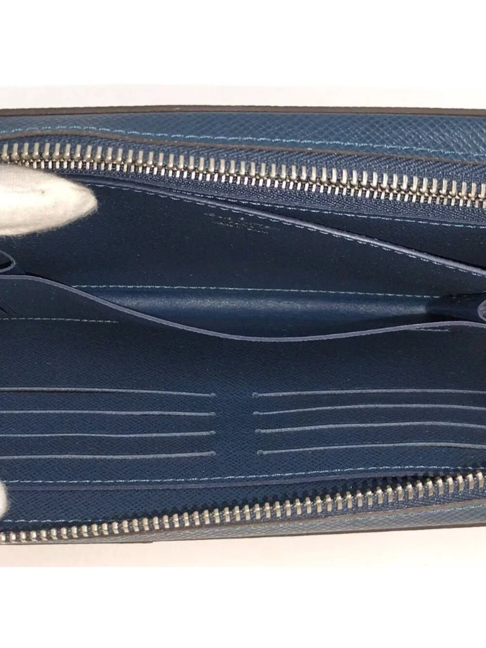 Louis Vuitton Zippy XL Organizer Taiga Navy Blue Wallet
